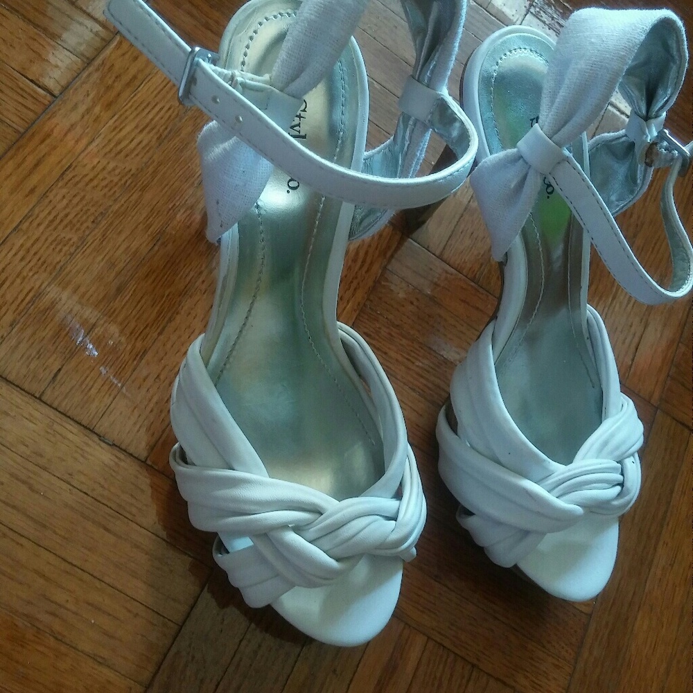 High hell Sandal .